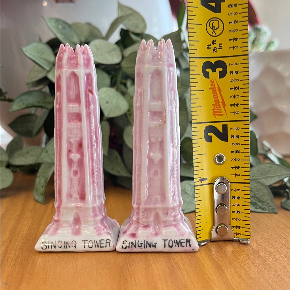 Singing Tower Vintage Salt & Pepper Shakers Made in Japan EUC - Picture 7 of 9